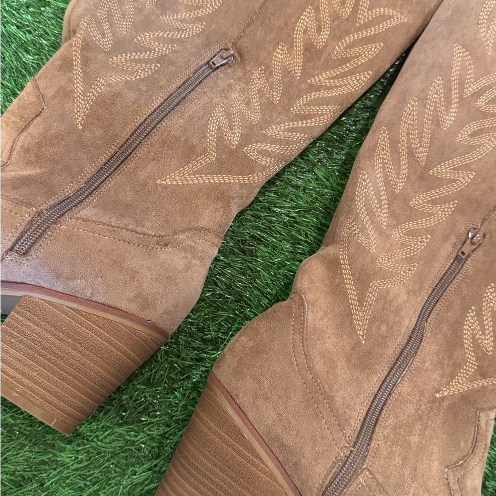 ARULA Brown Suede Western Boots - Picture 4 of 6